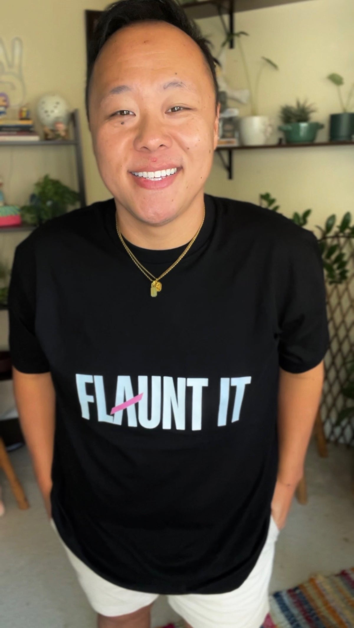 Flaunt It Signature Logo - Premium Tee Unisex - (Black)