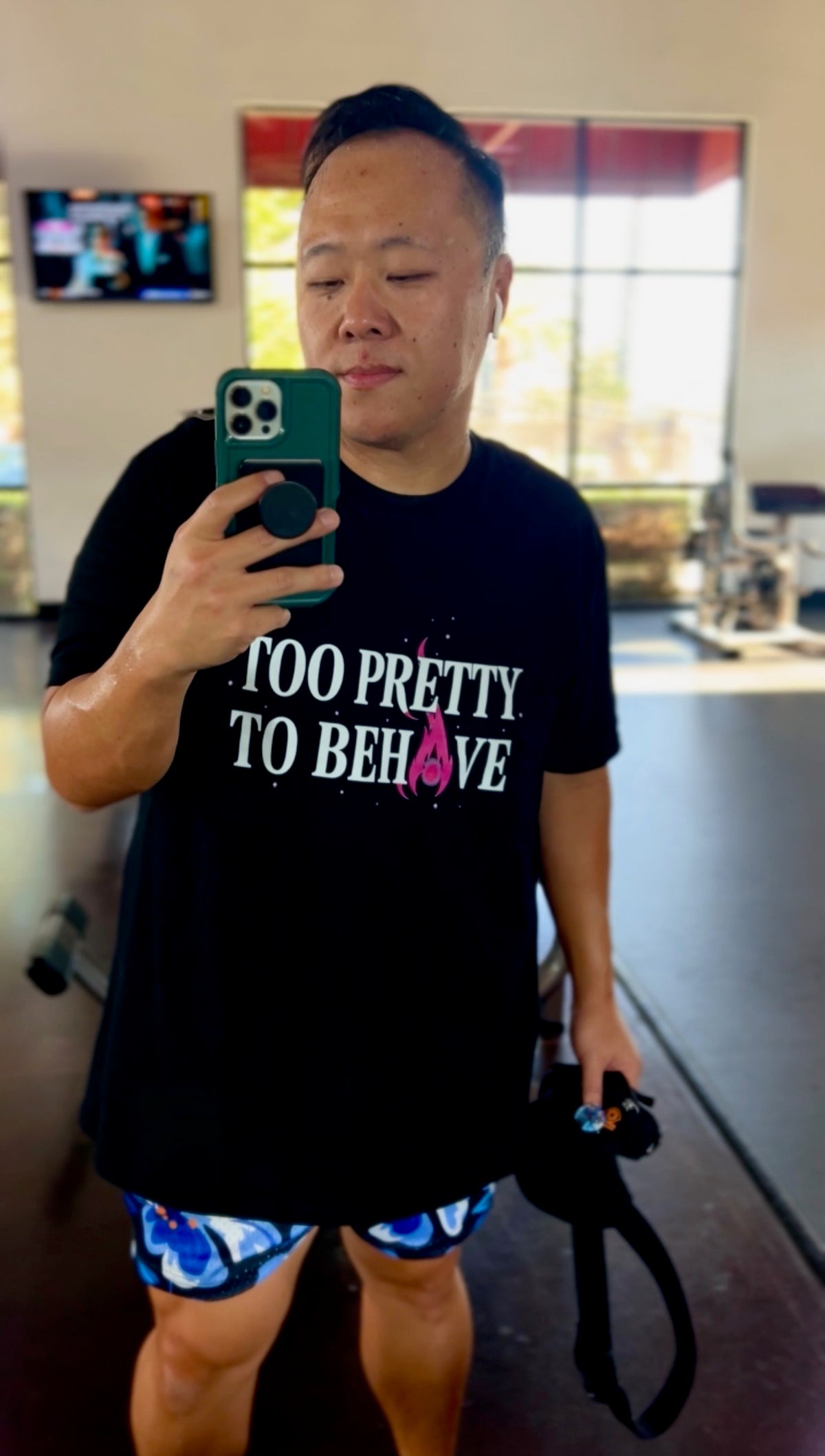 Too Pretty to Behave - Pretty Wicked - Premium Tee Unisex